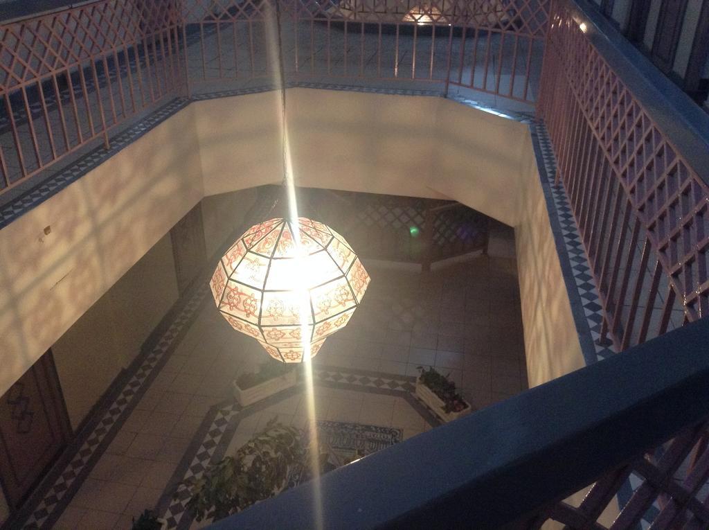 Hotel Ichbilia فندق اشبيلية Маракеш Екстериор снимка